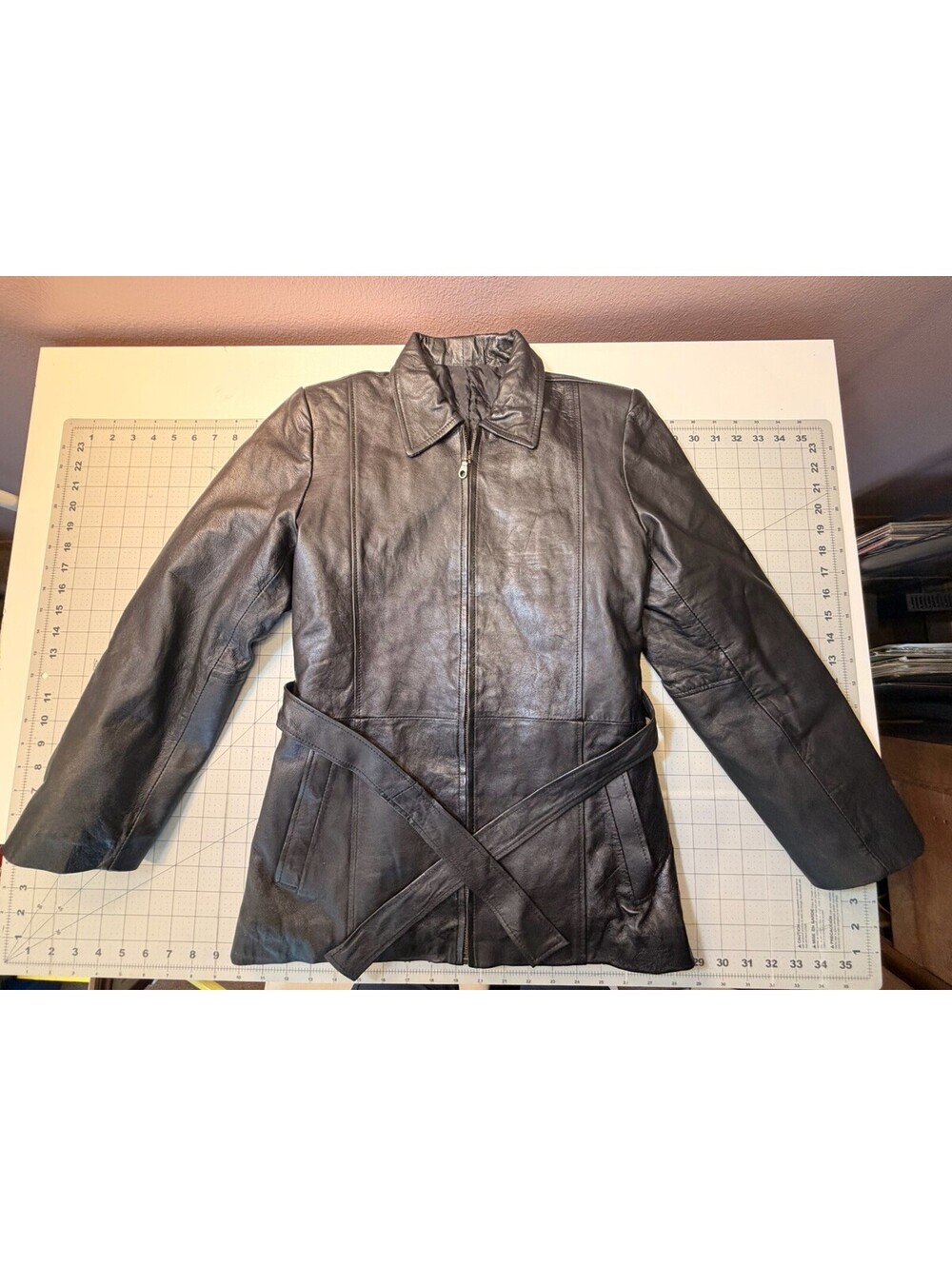 Vintage Real Leather 100% Womens XS Black Jacket. Amazing
